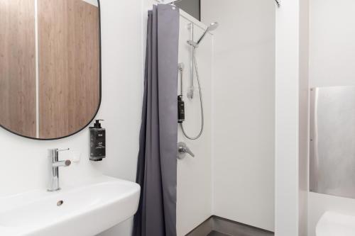 Et badeværelse på Haka House Auckland City