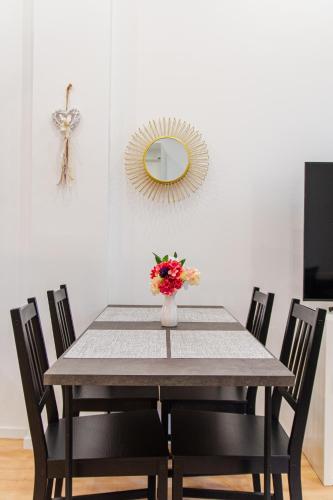 Flexible SelfCheckIns 61 & 62 - Zagreb - New - Center
