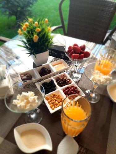 Jídlo v hotelu nebo okolí