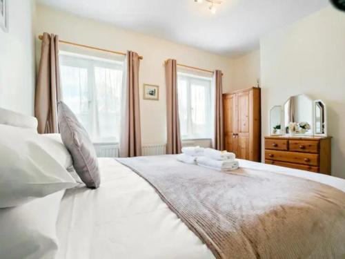 Pass the Keys 55 Heworth Village Wonderfully Cosy Family Home in York photo 17