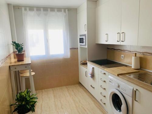 Kuchyň nebo kuchyňský kout v ubytování Apartamento Las Minas