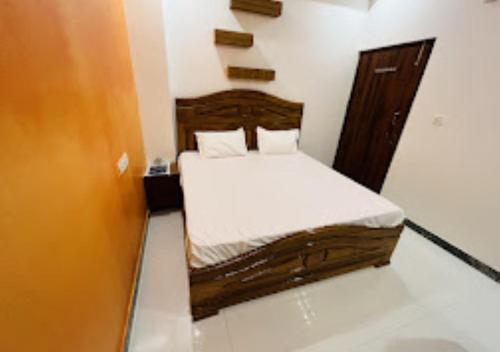 Awadh hotel Ayodhya – Photos 3
