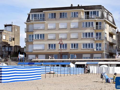 Trianon 401 4A apartment with sea view