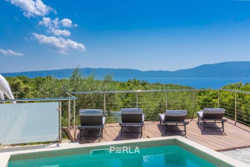 House SEA VIEW with pool – Photos 2