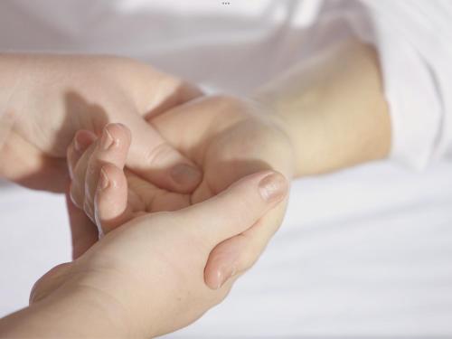 a person holding the hand of a child at Heinz B. in Santa Ana de los Caballeros