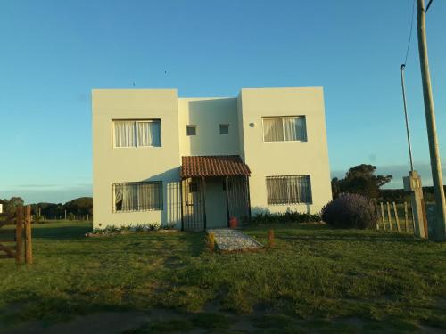 Tòa nhà nơi căn hộ tọa lạc