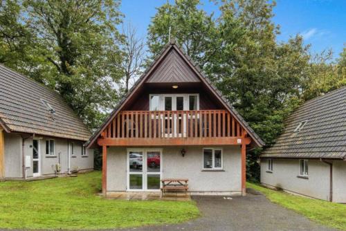 Hengar Manor 4 bed Sleeps 9 – Photos 2
