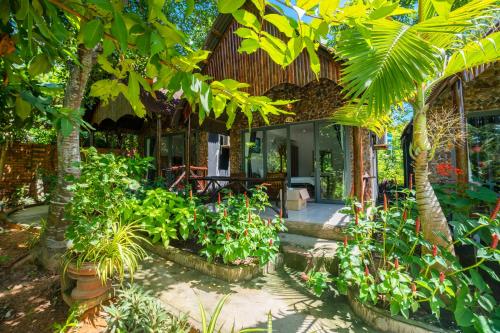 Zahrada ubytování Mai Phuong Resort Phu Quoc
