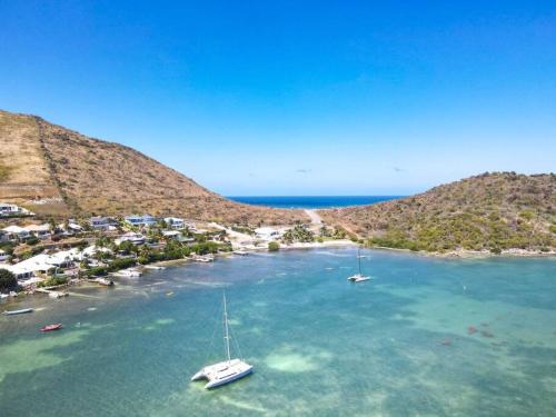 Φυσικό τοπίο κοντά σε αυτή η παραθεριστική κατοικία