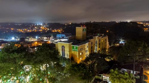 Nespecifikovaný výhled na destinaci Curitiba nebo výhled na město při pohledu z hotelu