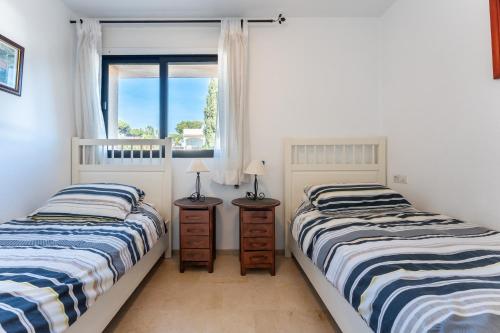 Postel nebo postele na pokoji v ubytování Sea Views Torreoceano 8