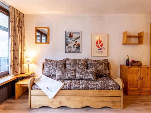 Apartment Le Prariond - Val Claret-4 by Interhome