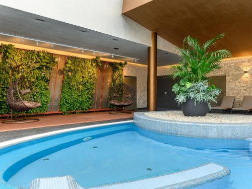 Bazén v ubytování Anna Grand Hotel nebo v jeho okolí