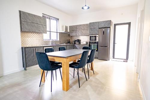 Η κουζίνα ή μικρή κουζίνα στο A&B Villa