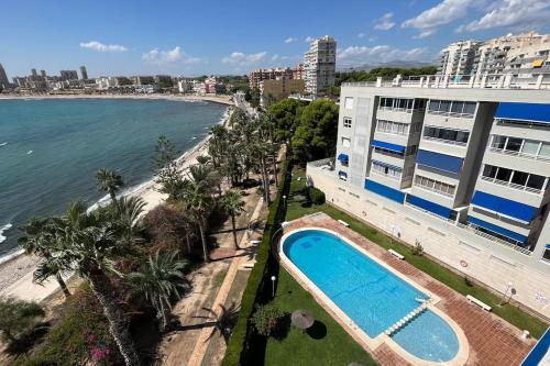 Apartamento con piscina junto a la playa en Apto Cala Real Playa Muchavista - ElCampello, en Alicante