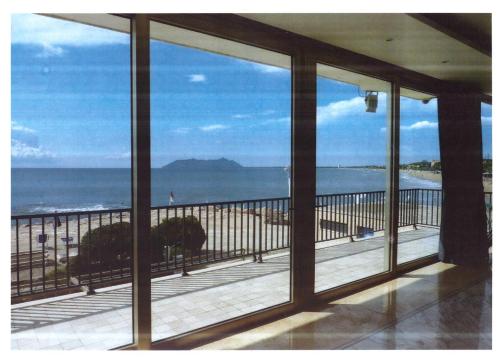 a room with a view of the beach and the ocean at Grand Hotel L'Approdo in Terracina