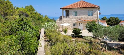 villa canadiana apartment A-2