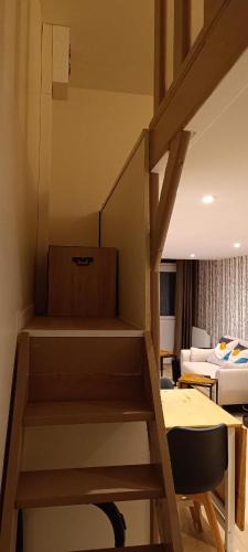 Cama o camas de una habitación en Antares - SILS --- 2 chambres séparées en mezzanine