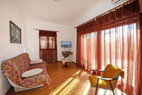 Family-friendly apartments with swimming pool Valica, Umag - 21926