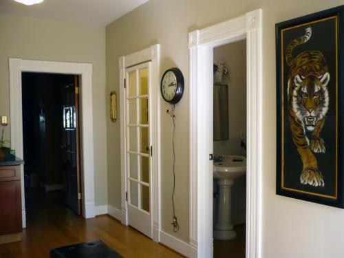 Φωτογραφία από το άλμπουμ του NE Portland Oregon Modern Victorian Duplex στο Πόρτλαντ