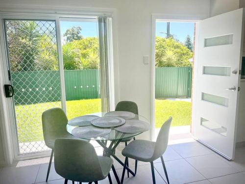 Foto sihtkohas Baulkham Hills asuva majutusasutuse Cosy Sunlit Home Away from Home galeriist