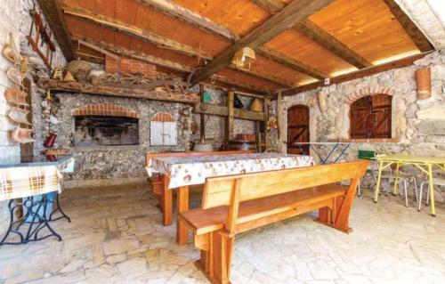 Apartment in Novi Vinodolski 15333