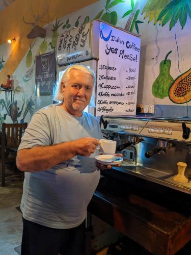 Tetamu yang menginap di Little Pumpkin Cabanas & seafood restaurant