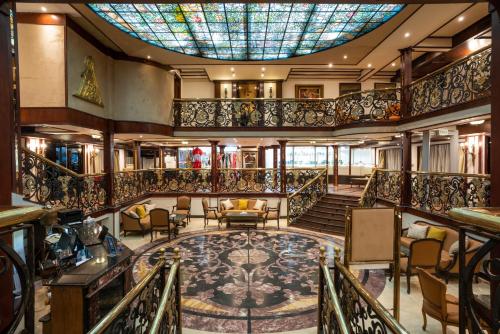 Χώρος καθιστικού στο Nile Cruise City and Sea Adonis - Every Thursday from Luxor for 04 or 07 Nights - Every Monday from Aswan for 03 Nights