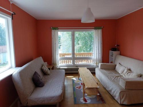 Χώρος καθιστικού στο Hus nära sjö och säfsenresort