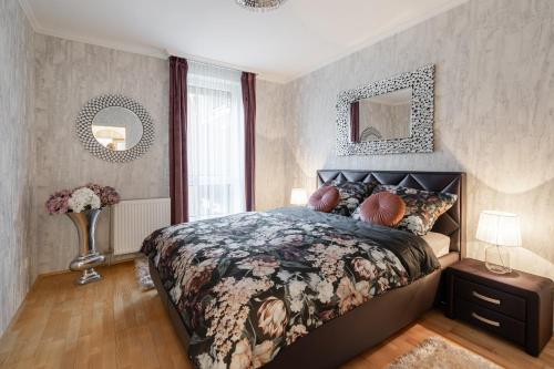 Beautiful three bedrooms apartment with free parking close to the Danube Coast 1094 Budapest, Angyal utca 19 kép - 3