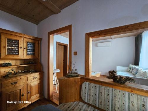 Cuina o zona de cuina de Holz Haus nähe Wien