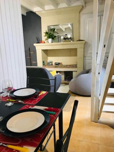 Φωτογραφία από το άλμπουμ του Gîte AU BOOM COEUR forfait Spa et Petit déjeuner inclus σε Tourtenay