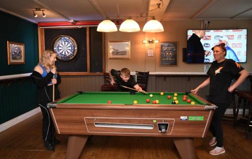 The White Bear Hotel – Photos 3