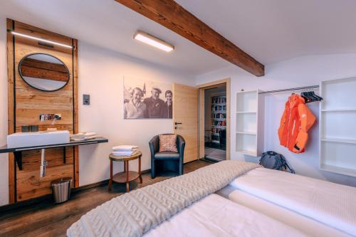 Haus Richard Falch Chalet Apartment St Anton am Arlberg