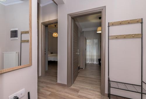 DELUXE CENTRAL 2 bdr APARTMENT