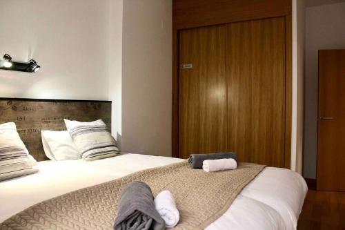 Downtown Jinetes Deluxe with pool & free parking