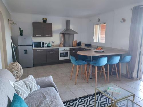 Appartement & Piscine Santa Giulia