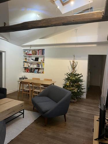 Photo de la galerie de l'établissement Appartement idéalement situé Ternes-Champs Elysées, à Paris