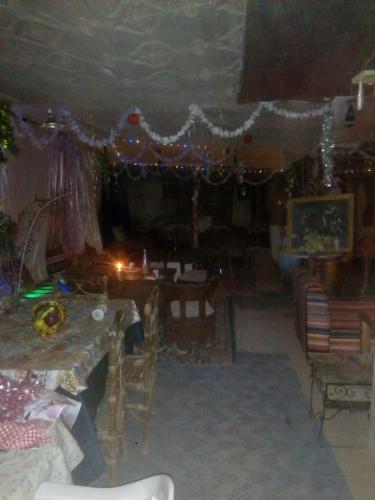 Gallery image of Café Autor Dan et Eger Nouvelle Restaurant in Ouzoud