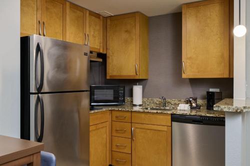 Residence Inn Arlington Capital View Image