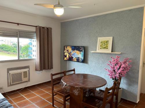 Praia Apartamento aconchegante na Enseada Guarujá Menor preço em Praia Apartamento aconchegante na Enseada Guarujá