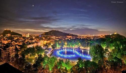 Fotografie z fotogalerie ubytování Guest rooms Super center PLOVDIV perfect location v destinaci Plovdiv