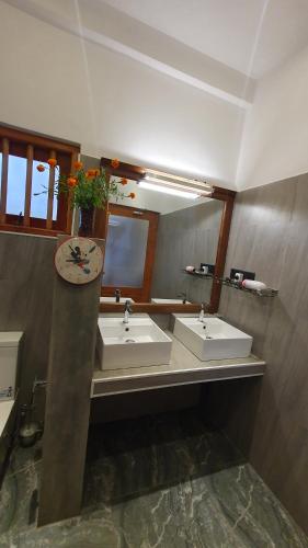 Bilik mandi di Margaret House