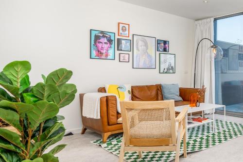Un lugar para sentarse en 2BR Penthouse with Breathtaking View! - Hosted by CanStay