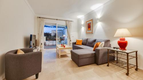 Urban Exclusivity At Puerto Banús