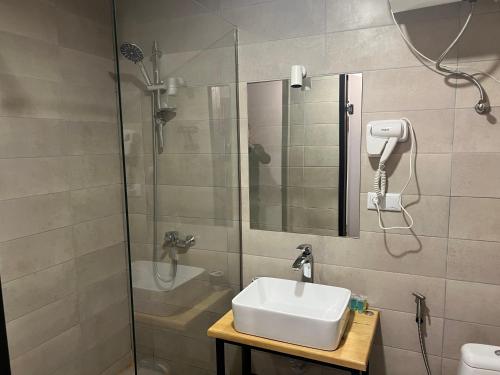 Koupelna v ubytování Gudauri Loft Apartment N510