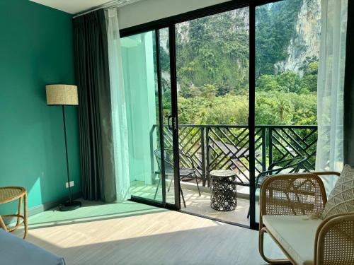 En balkon eller terrasse på Keereen Resort - Ao Nang Krabi