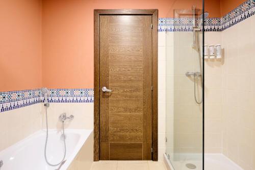 Un baño de Iberostar Waves Saidia