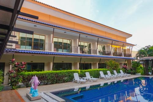 Der Swimmingpool an oder in der Nähe von Phangan Island View - SHA Extra Plus