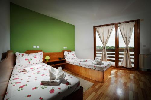 Легло или легла в стая в Hotel Insula